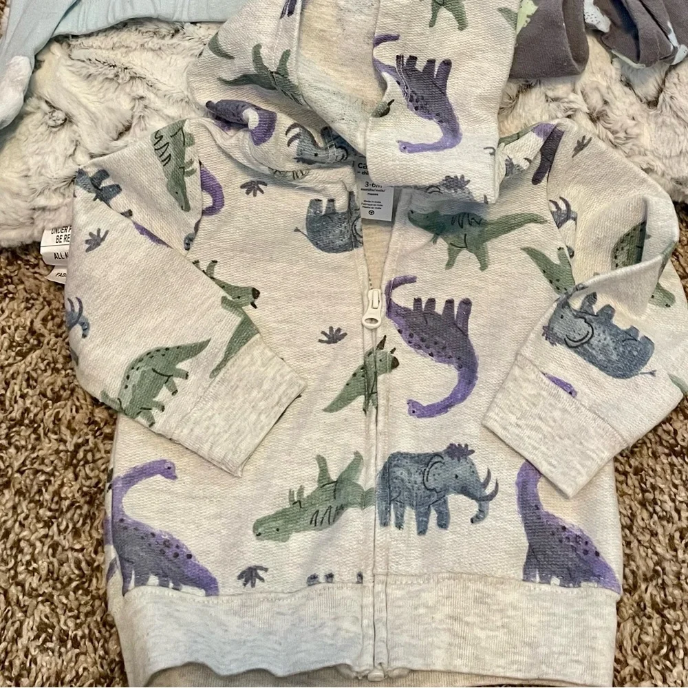 🦖 Carter’s 3 PC Set Onesie bear feet pants and Dino🦕 jacket Baby Bundle – SZ 3 M